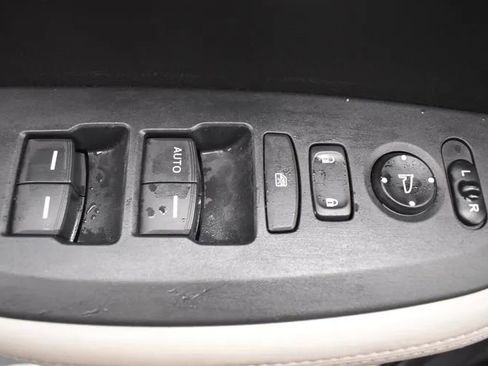 Used 2023 Honda HR-V LX image 21