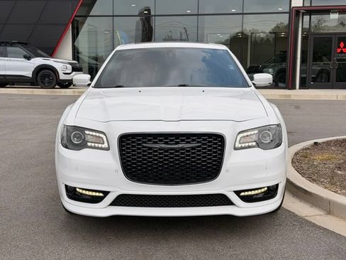 Used 2023 Chrysler 300 Touring L w/ Popular Equipment Group AWD/4WD image 7