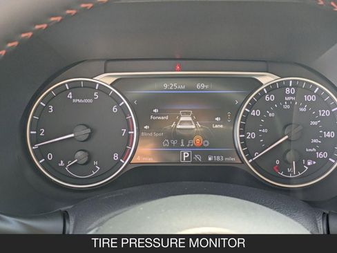 Used 2025 Nissan Sentra SR image 19