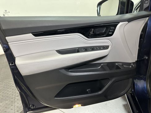 Certified 2024 Honda Odyssey Touring image 20