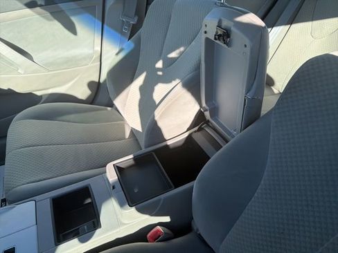 Used 2008 Toyota Camry LE image 18