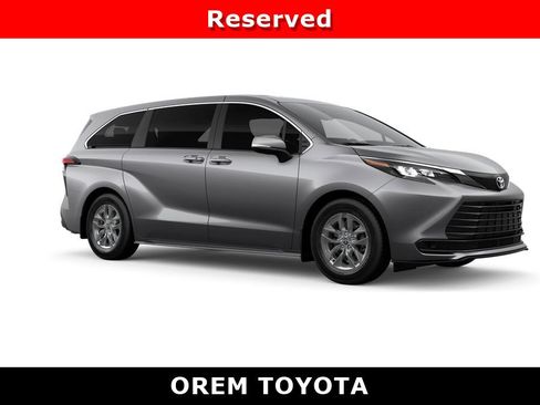 New 2026 Toyota Sienna LE AWD/4WD image 10