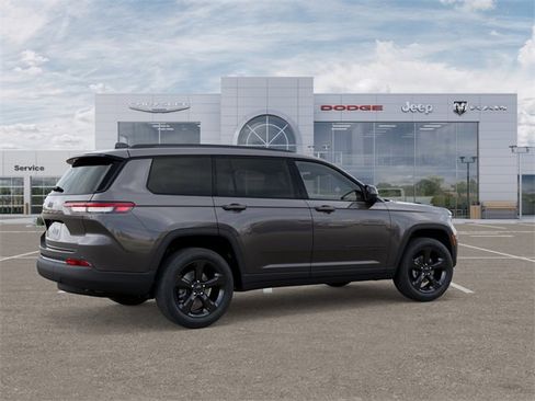 New 2025 Jeep Grand Cherokee L Altitude image 4