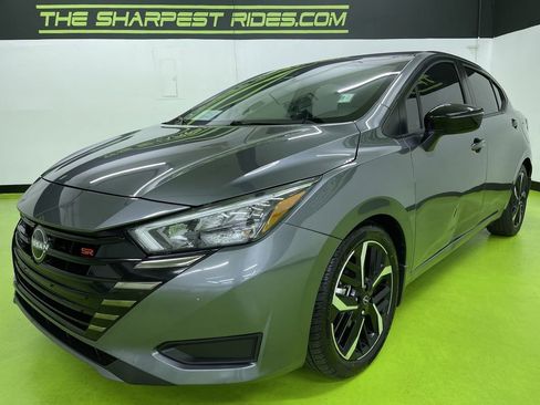 Used 2023 Nissan Versa SR w/ Trunk Package image 5