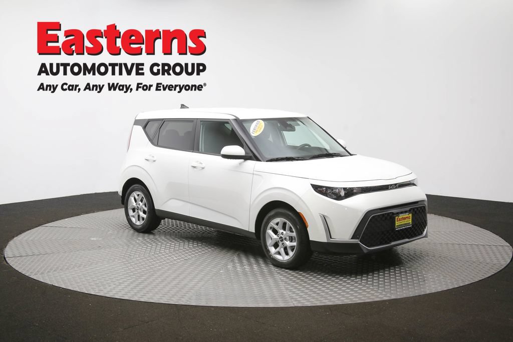 Used 2024 Kia Soul LX w/ Option Group 015 FWD image 49