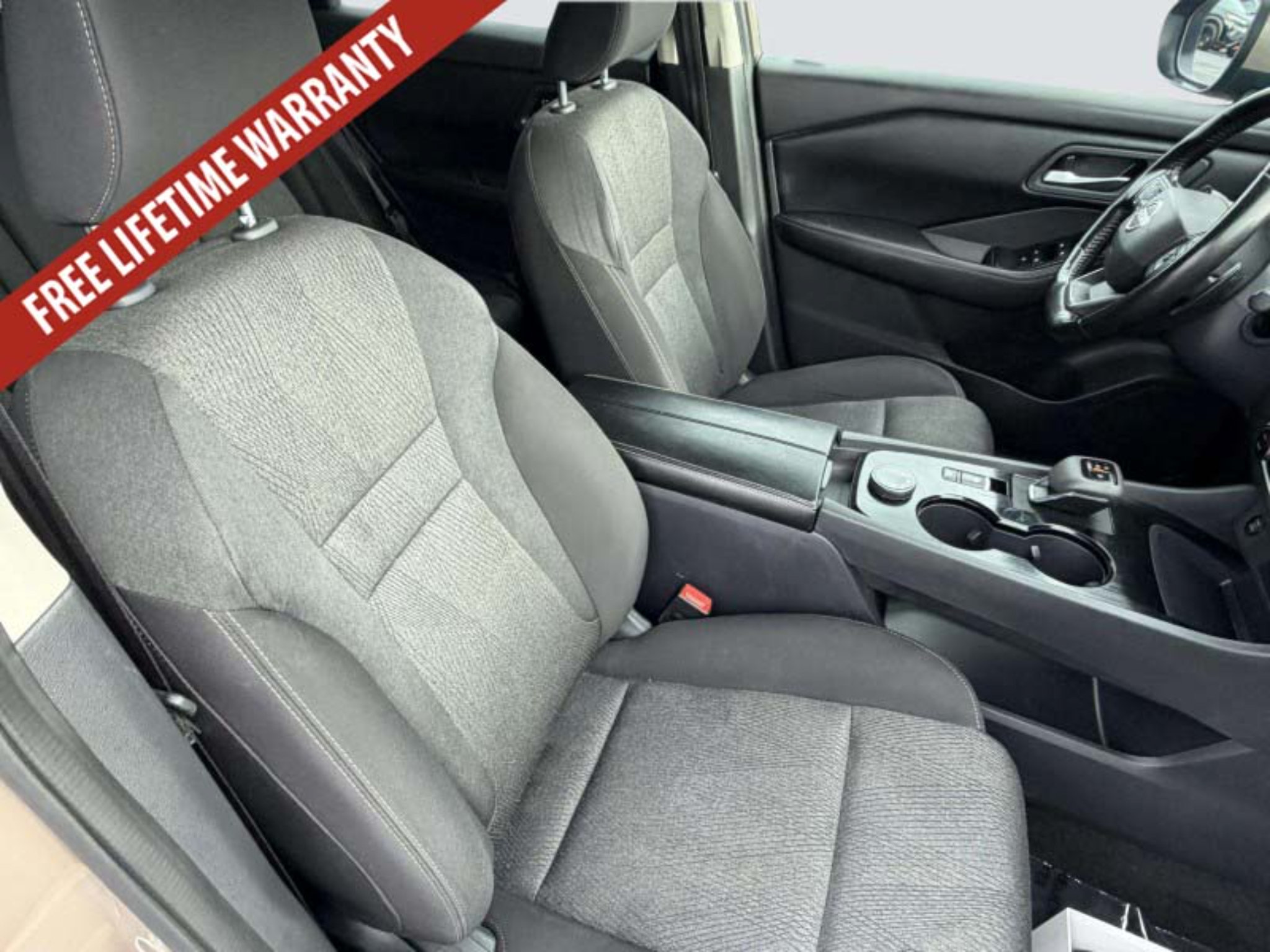 Used 2025 Nissan Rogue SV AWD/4WD image 22