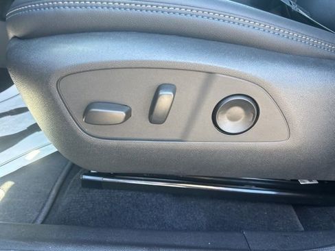 New 2026 Chevrolet Equinox EV LT image 16