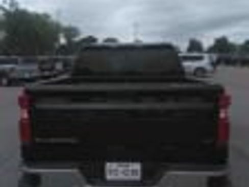 Used 2025 Chevrolet Silverado 1500 LT RWD image 10