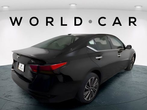 Used 2025 Nissan Altima 2.5 SL image 7