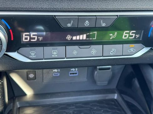 Used 2025 Nissan Altima 2.5 SL FWD image 14