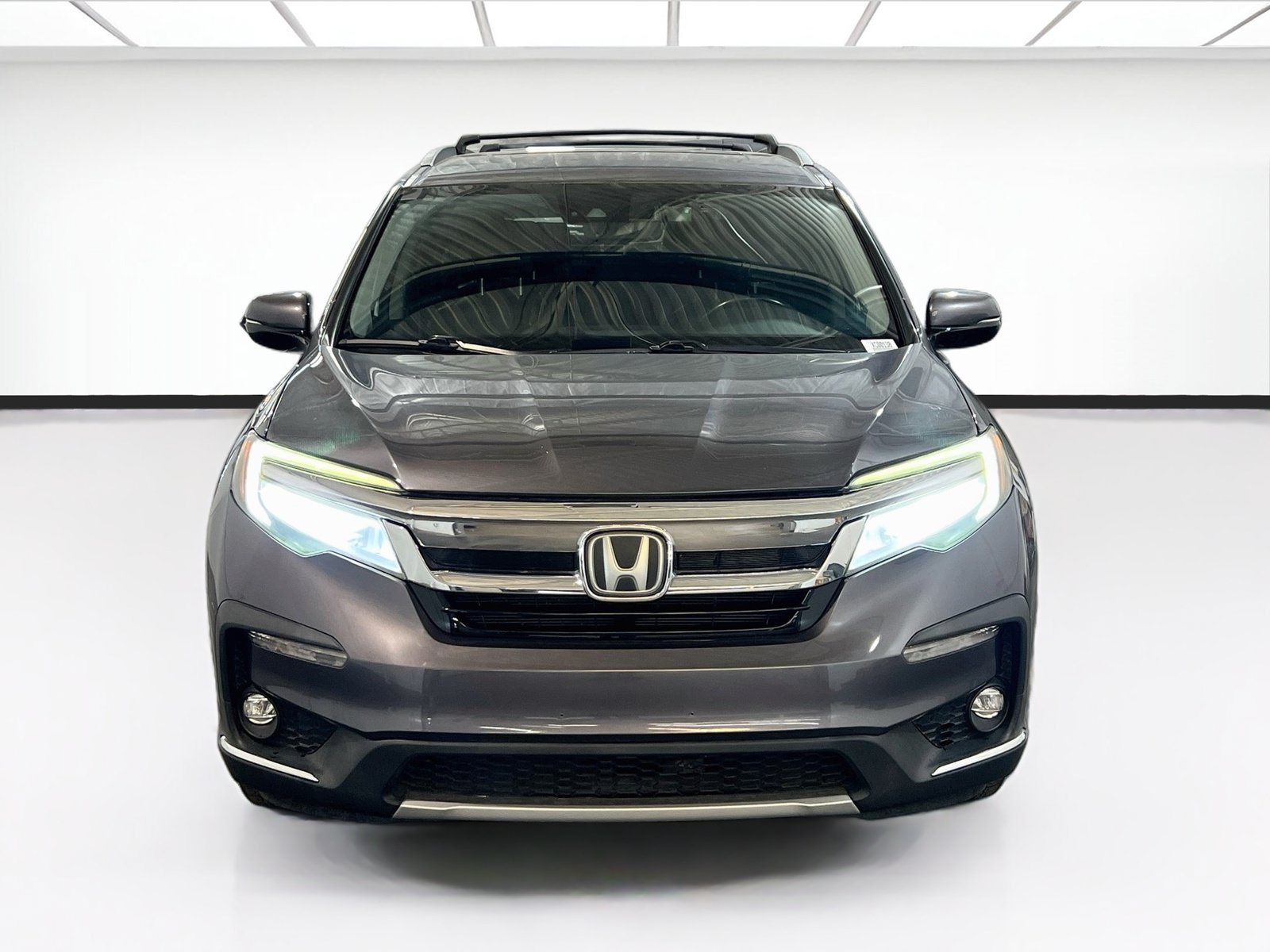 Used 2019 Honda Pilot Elite image 2