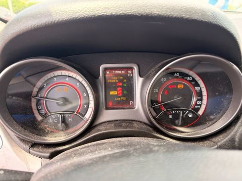 Used 2015 Dodge Journey Crossroad w/ Flexible Seating Group FWD image 8
