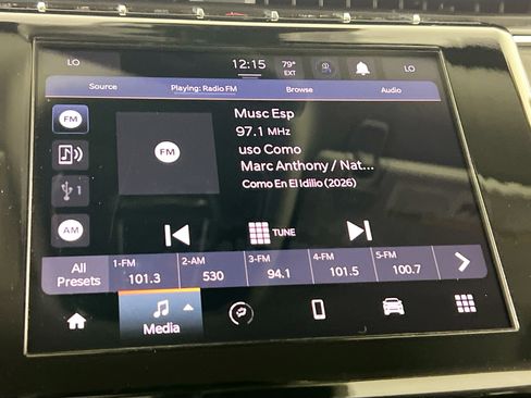 Used 2023 Jeep Grand Cherokee L Laredo RWD image 28