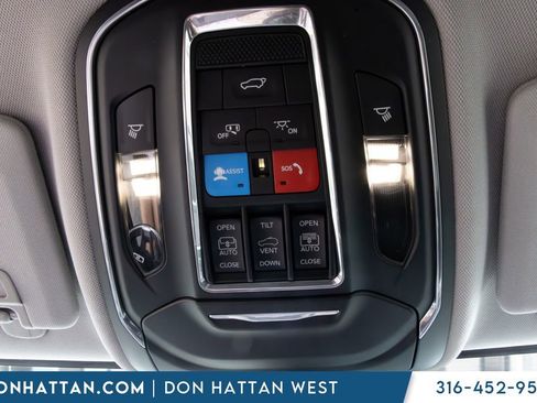 Used 2022 Jeep Grand Cherokee Limited 4xe w/ Luxury Tech Group II AWD/4WD image 14