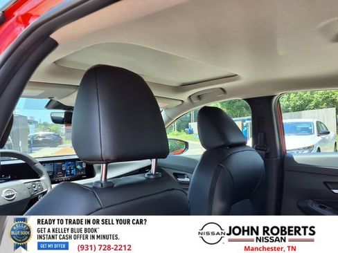 New 2026 Nissan Sentra SR w/ SR Premium Package FWD image 10
