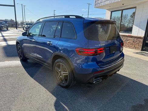 Used 2024 Mercedes-Benz GLB 250 GLB 250 image 6