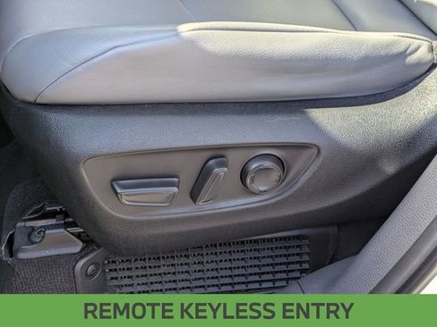 Used 2023 Toyota Sienna XLE image 13