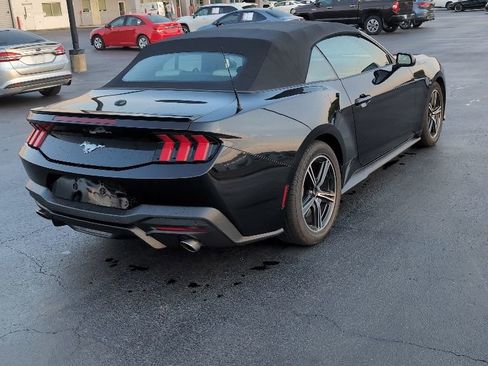 Used 2024 Ford Mustang Premium RWD image 5