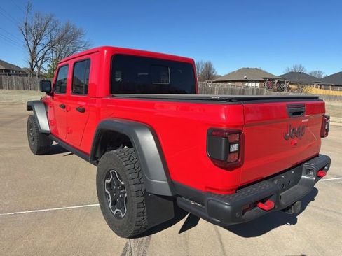 Used 2020 Jeep Gladiator Rubicon image 3