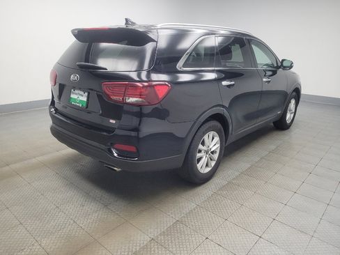 Used 2019 Kia Sorento AWD w/ LX Convenience Package image 9