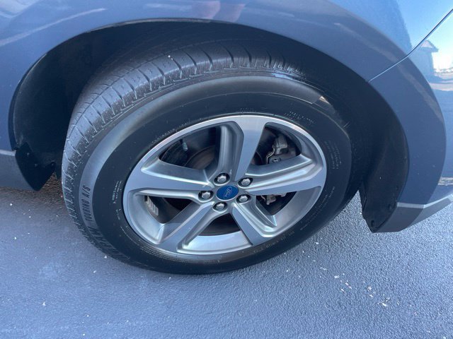Used 2019 Ford Edge SEL w/ Equipment Group 201A AWD/4WD image 18