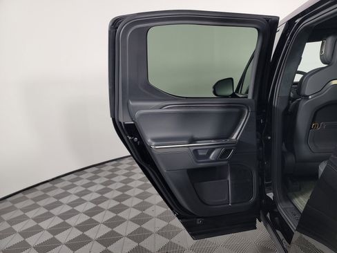 Used 2023 Rivian R1T Adventure image 17