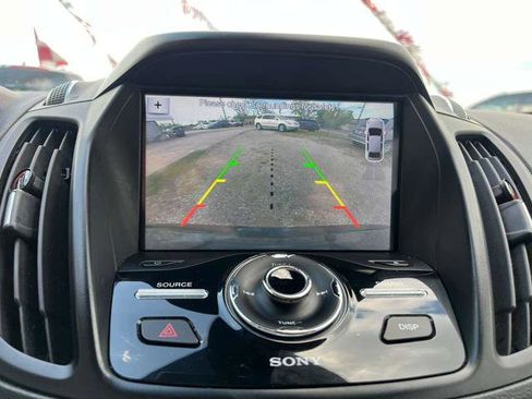 Used 2017 Ford Escape Titanium FWD image 31