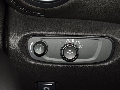 Certified 2022 Chevrolet Blazer LT image 34