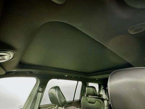 Certified 2024 Jeep Grand Cherokee L Limited w/ Luxury Tech Group II image 34