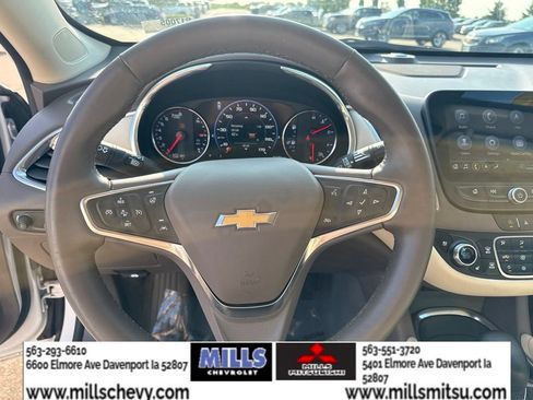 Used 2024 Chevrolet Malibu LT FWD image 13