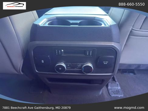 Used 2019 Ford Expedition XLT w/ Equipment Group 202A RWD image 28