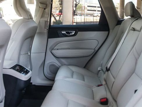 Used 2024 Volvo XC60 B5 Ultimate image 19