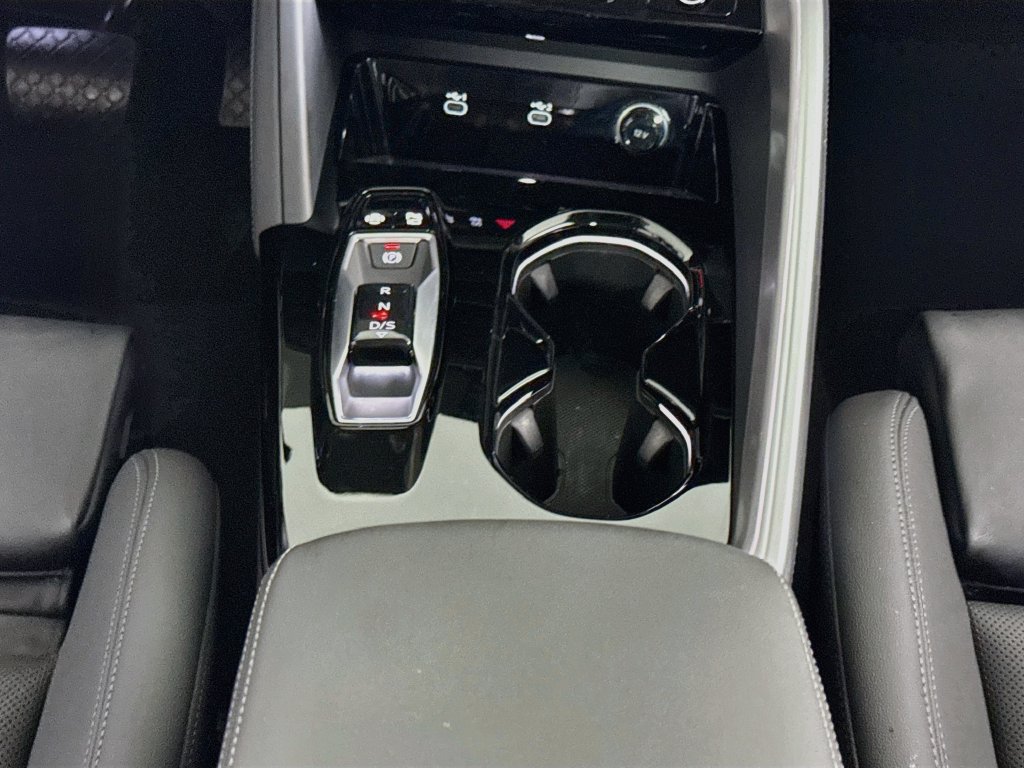 Used 2025 Audi Q5 Premium Plus w/ Premium Plus AWD/4WD image 13