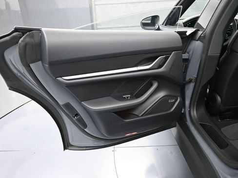 New 2026 Porsche Taycan image 23