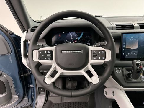 Used 2025 Land Rover Defender 110 S AWD/4WD image 14