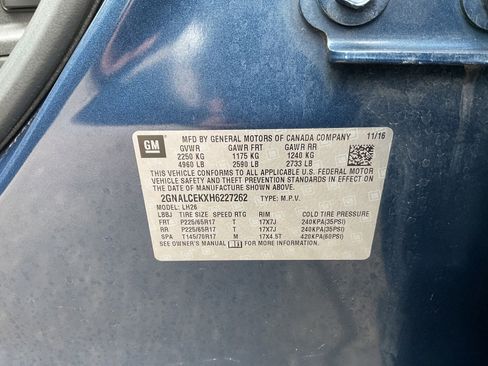 Used 2017 Chevrolet Equinox LT FWD image 35