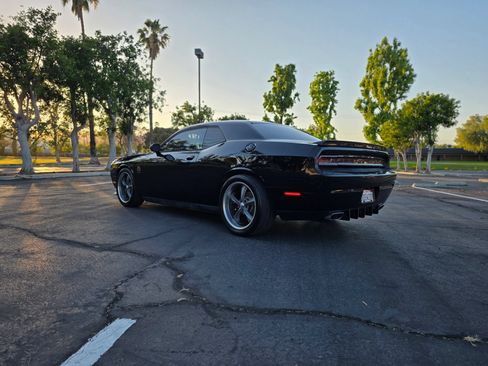 Used 2014 Dodge Challenger R/T w/ Blacktop Package RWD image 6