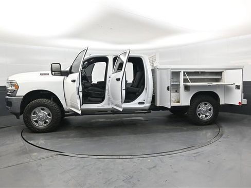 Used 2024 RAM 3500 Tradesman w/ Chrome Appearance Group image 56