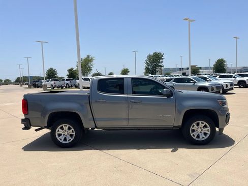 Used 2022 Chevrolet Colorado LT RWD image 6