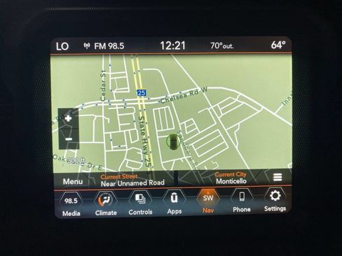 Used 2023 Jeep Wrangler Unlimited Sahara AWD/4WD image 3