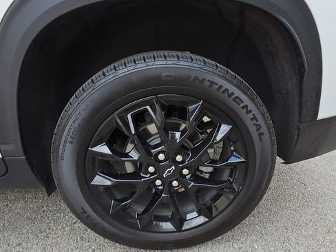Used 2024 Chevrolet Traverse LT w/ Midnight/Sport Edition FWD image 5