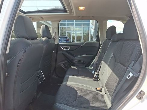 Used 2021 Subaru Forester Premium AWD/4WD image 10