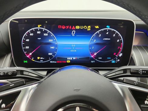 Used 2023 Mercedes-Benz GLC 300 image 9