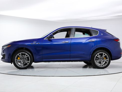 Certified 2023 Maserati Levante GT AWD/4WD image 2