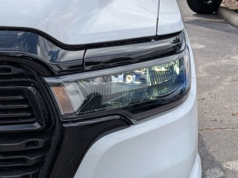 New 2026 RAM 1500 Express AWD/4WD image 10