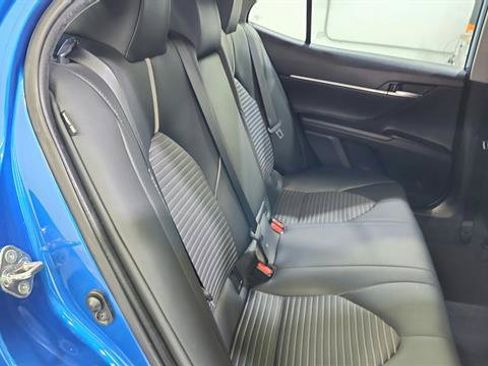 Used 2019 Toyota Camry SE FWD image 29