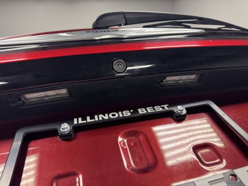 Used 2021 Chrysler Pacifica Touring-L image 11