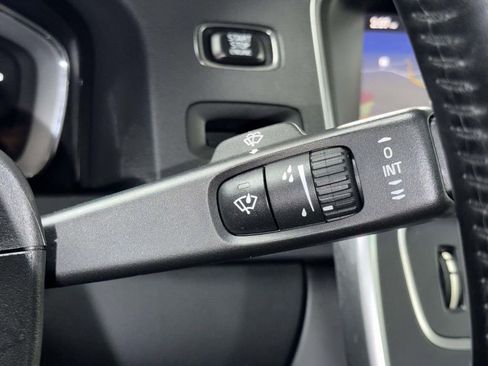 Used 2018 Volvo S60 T5 Inscription Platinum image 29