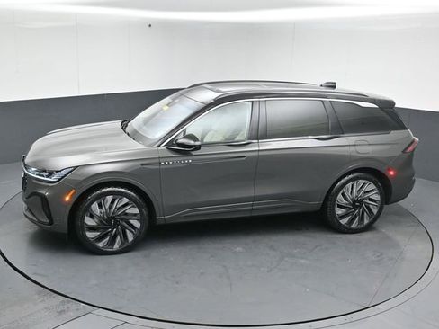 Used 2024 Lincoln Nautilus Black Label w/ Jet Appearance Package (87T) image 51