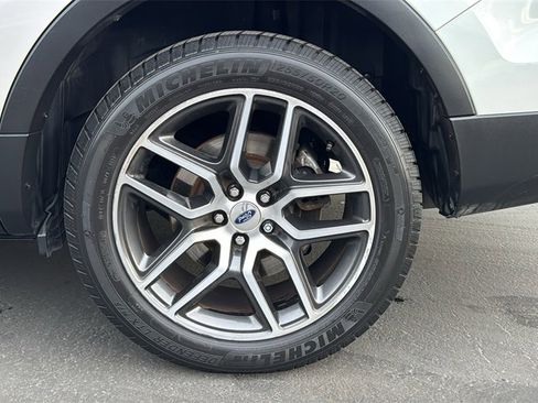 Used 2016 Ford Explorer Sport w/ Equipment Group 401A image 8